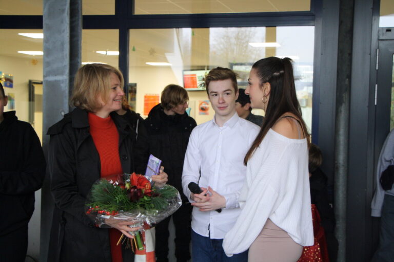 Bürgermeisterin Frau Alexandra Gauß wurde für ihre Unterstützung gedankt.